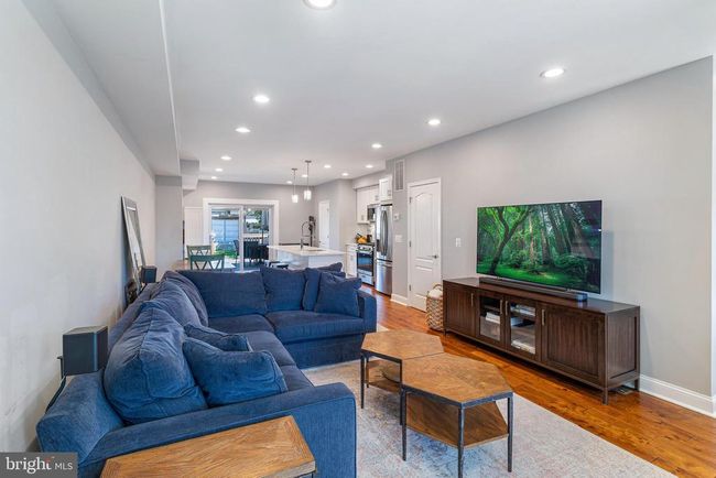 315 Upshur St Nw, Townhouse with 5 bedrooms, 4 bathrooms and null parking in WASHINGTON DC | Image 9