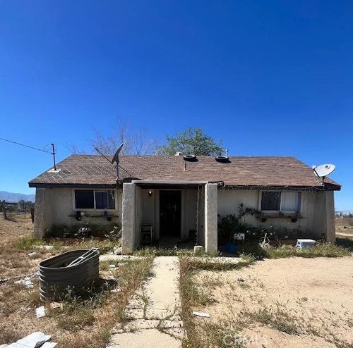 19743 Pearblossom Hwy, Llano, CA, 93544 | Card Image