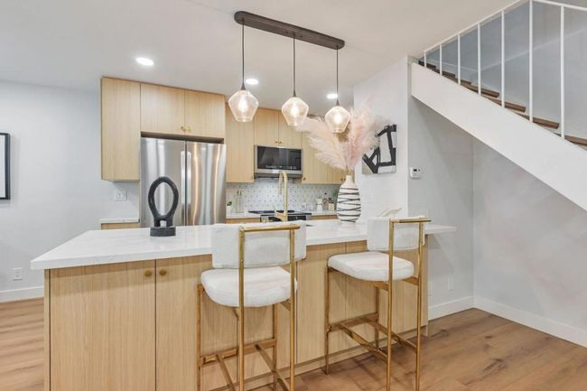 APT-3 - 832 Gilchrist Dr, Townhouse with 2 bedrooms, 1 bathrooms and 2 parking in San Jose CA | Image 7