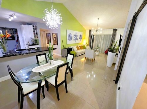 apt-229-2600 S University Dr, Davie, FL, 33328-1466 | Card Image