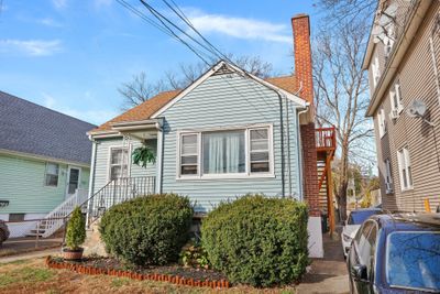 23 Hanover Street, Home with 3 bedrooms, 2 bathrooms and 2 parking in Stamford CT | Image 2