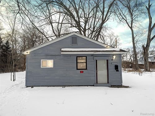 15344 Blackstone St, Detroit, MI, 48223-1637 | Card Image