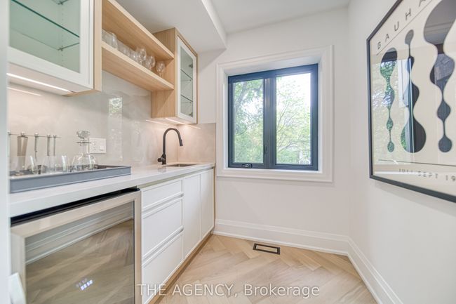 16 Duncannon Dr, House other with 5 bedrooms, 5 bathrooms and 4 parking in Toronto ON | Image 13