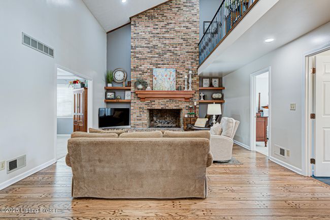 1014 Old Mill Stream Ln, House other with 5 bedrooms, 4 bathrooms and null parking in Shepherdsville KY | Image 5