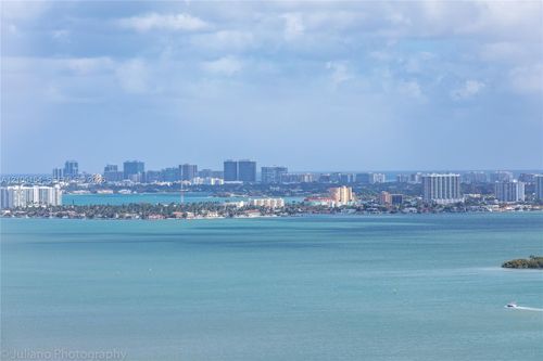 3302-501 Ne 31st St, Miami, FL, 33137-4494 | Card Image