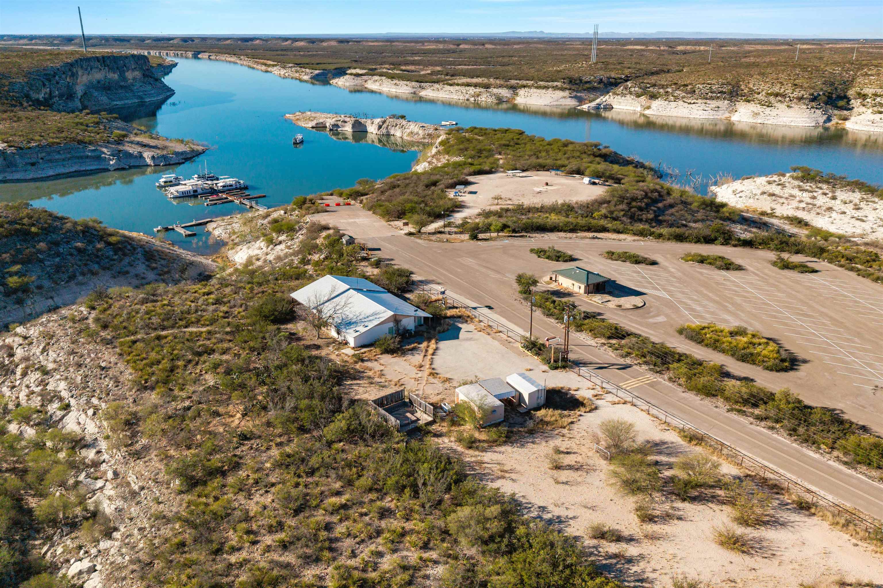 Commercial Sale in Del Rio 3