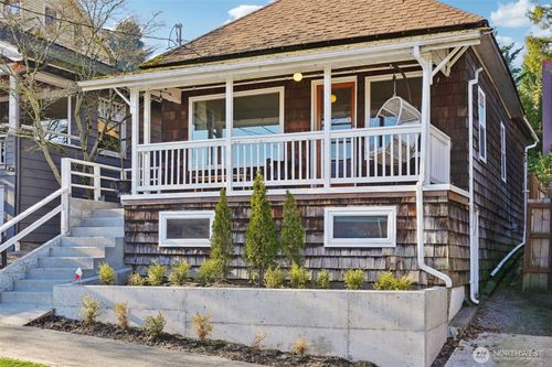 1113 33rd Ave, Seattle, WA, 98144-3250 | Card Image