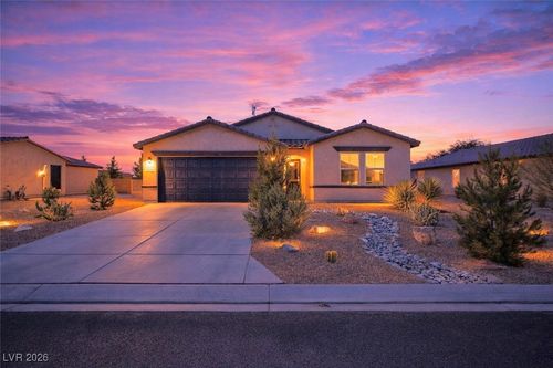 3843 E Gunnison Ave, Pahrump, NV, 89061-0102 | Card Image