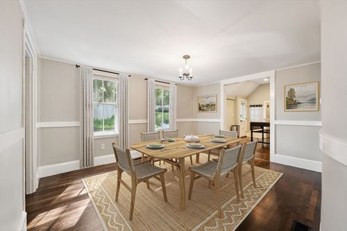 3-1 Fort Hill St, Hingham, MA, 02043-2605 | Card Image