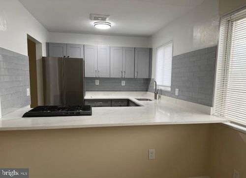 apt-201-97-9734 Glen Ave, SILVER SPRING, MD, 20910-1136 | Card Image