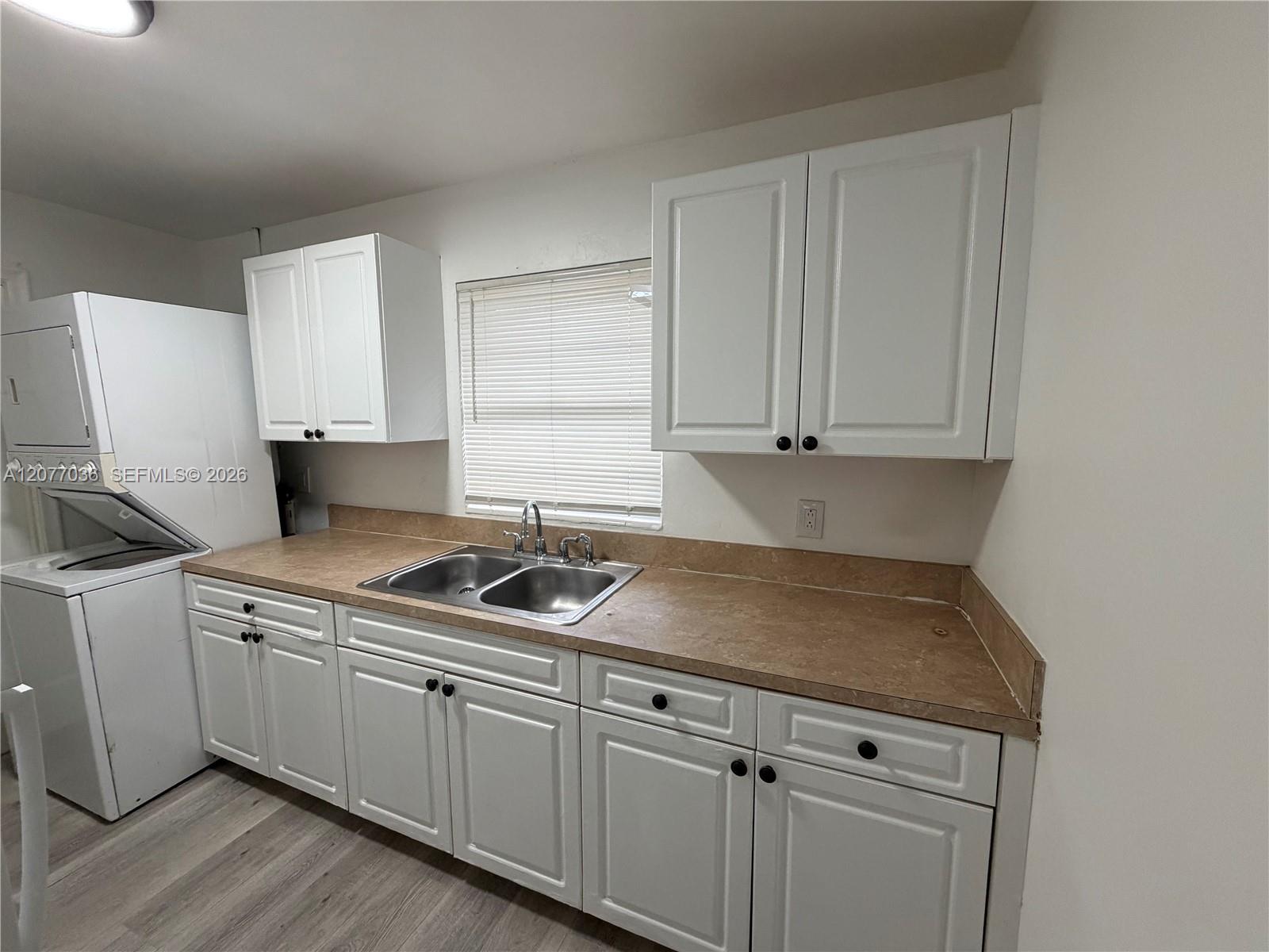 Residential Lease in Riviera Beach 3