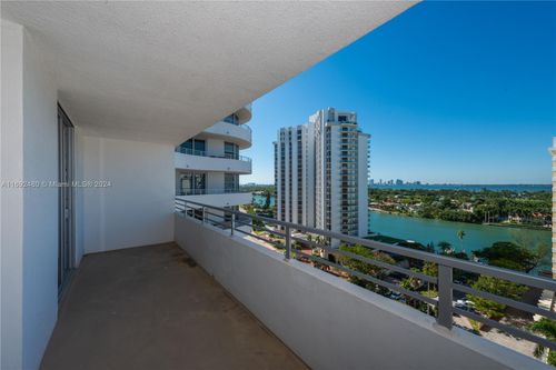 14u-5555 Collins Ave, Miami Beach, FL, 33140 | Card Image