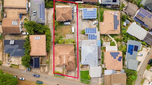 927 Lolena St, Honolulu, HI, 96817-2142 | Card Image