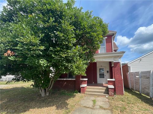 48 S Main St, Roseville, OH, 43777-1237 | Card Image