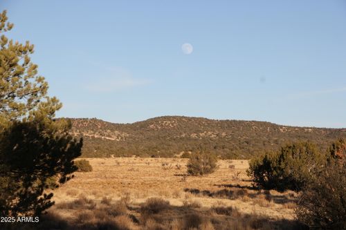 30118203-Wrangler N Wrangler Ridge Rd, Seligman, AZ, 86337 | Card Image