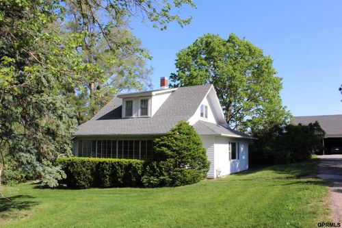 2156 Cottonwood St, Missouri Valley, IA, 51555-5013 | Card Image