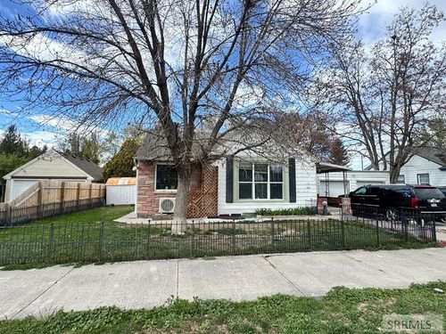 4-133 E 21st St, Idaho Falls, ID, 83404-6901 | Card Image