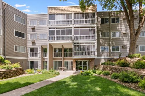 apt-206-135 Viking Dr E, Little Canada, MN, 55117-1744 | Card Image