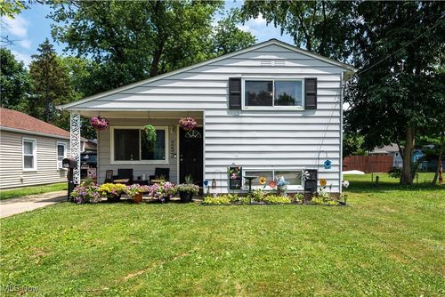 253 Plymouth Rd, Eastlake, OH, 44095-1063 | Card Image