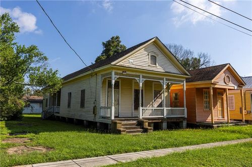 1006 Elmira St, Mobile, AL, 36604-3122 | Card Image