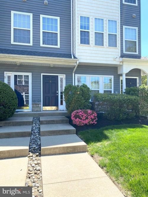 1 Fawn Ct, Delran, NJ, 08075-1643 | Card Image