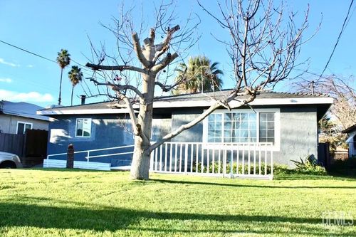 2912 Wilson Rd, Bakersfield, CA, 93304-5316 | Card Image