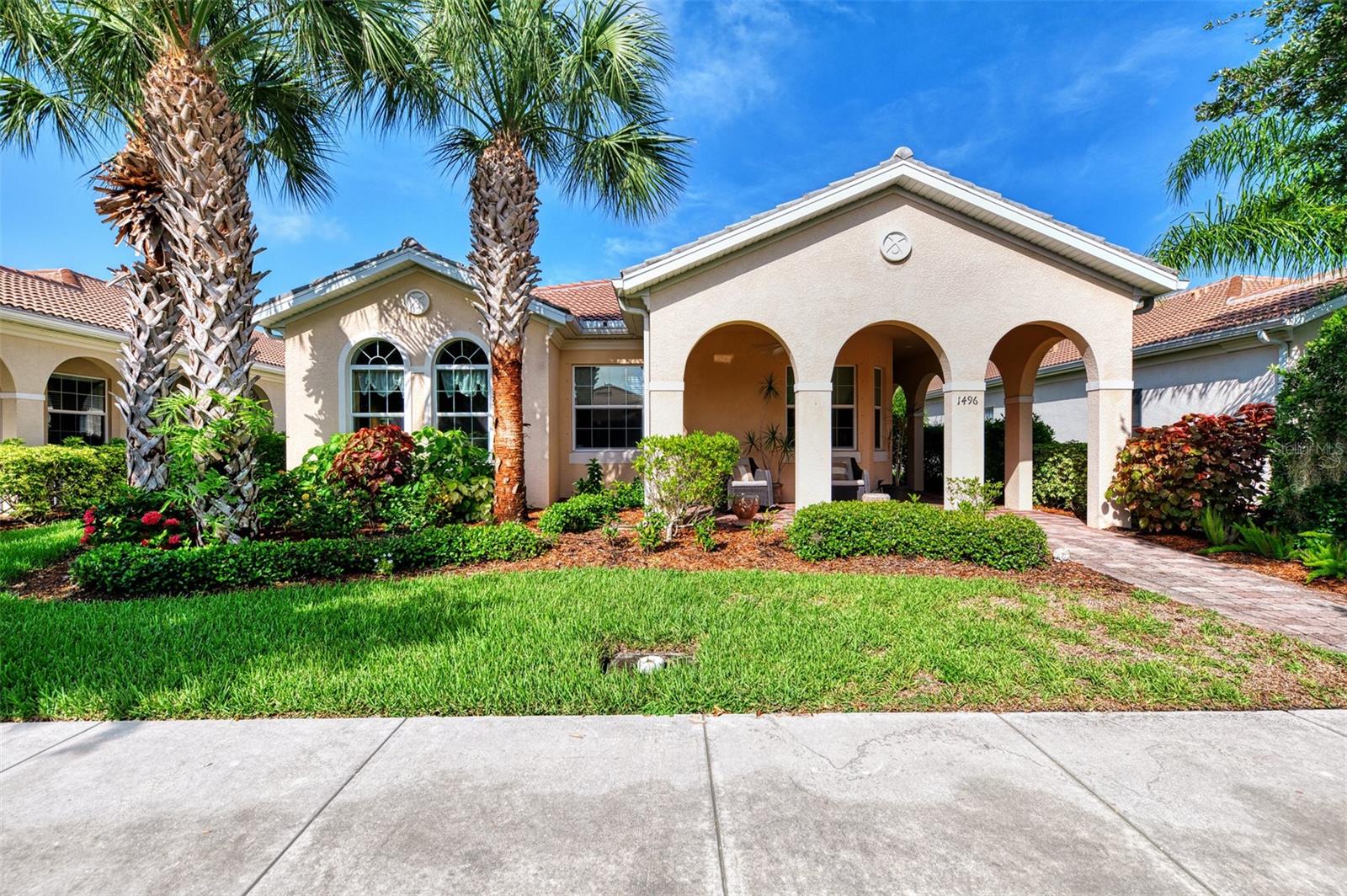 Dorgali Dr, Sarasota, FL 34238