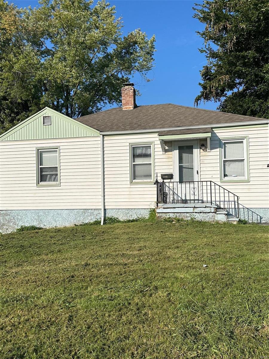 Wedgewood Dr, Saint Louis, MO 63136