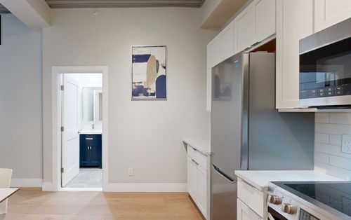 204-44 Bromfield St, Boston, MA, 02108-4909 | Card Image