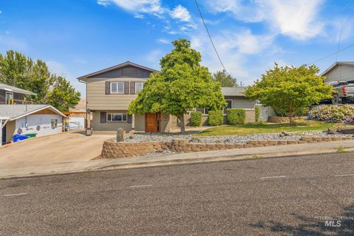 1019 29th St, Lewiston, ID, 83501-3429 | Card Image