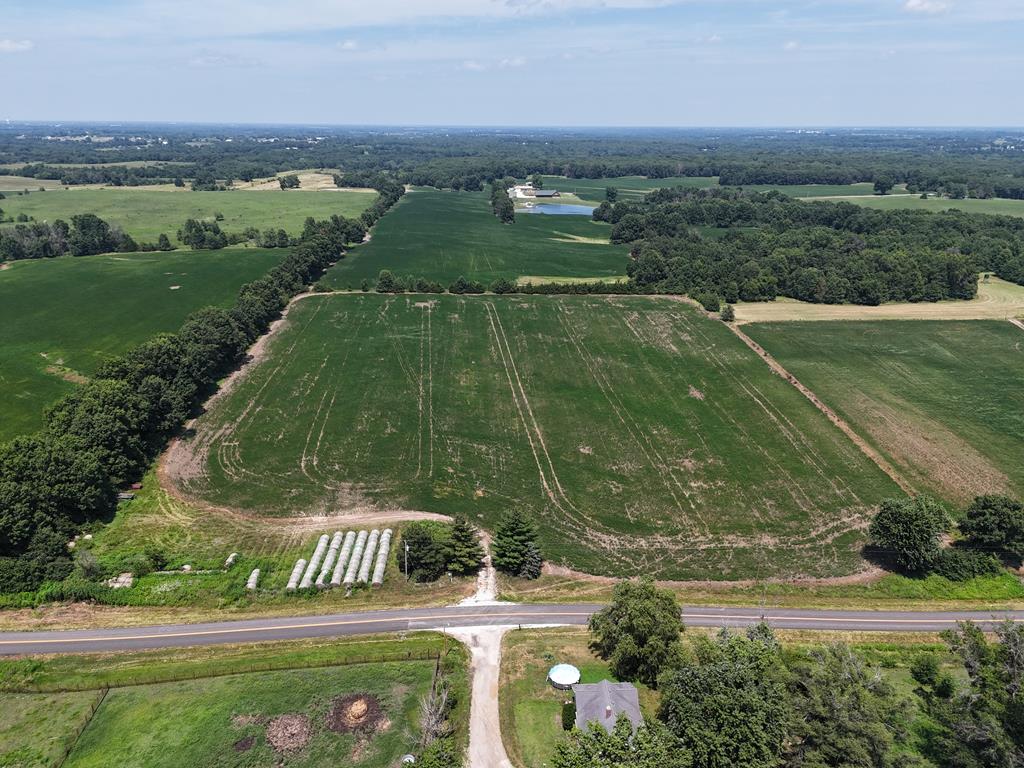 Land in Macon 3