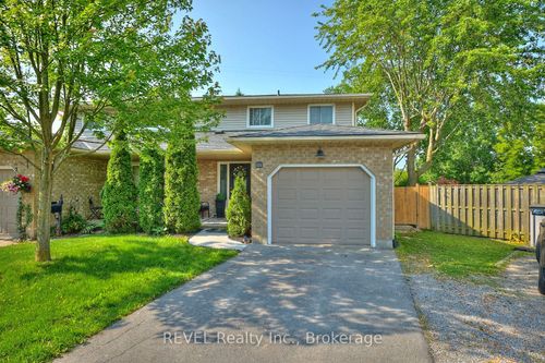 6585 Kuhn Cres, Niagara Falls, ON, L2H2H1 | Card Image