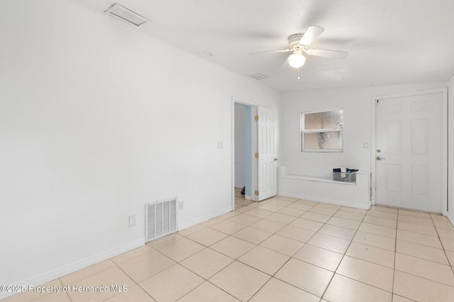 7464 Acorn Cir, House other with 3 bedrooms, 2 bathrooms and null parking in SPRING HILL FL | Image 14