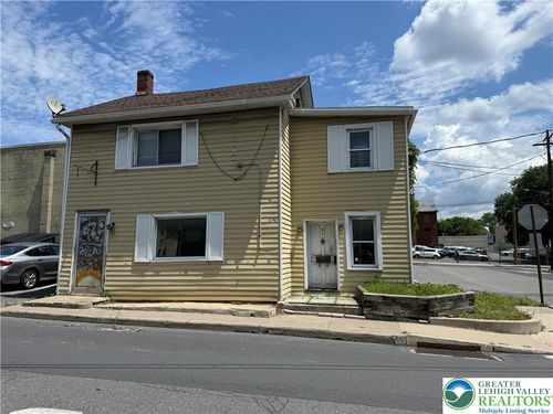 5 S 9th St, Stroudsburg, PA, 18360-1608 | Card Image