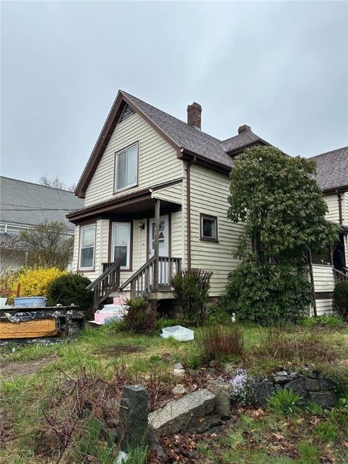 15 Forest St, Whitman, MA, 02382-1112 | Card Image