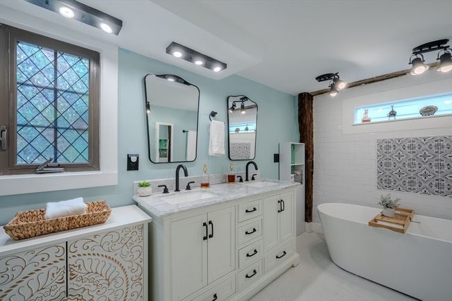 43 Mill Rd, House other with 3 bedrooms, 3 bathrooms and 6 parking in North Andover MA | Image 7