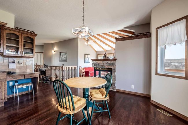 80131 434 Avenue W, Home with 3 bedrooms, 3 bathrooms and 2 parking in Rural Foothills County AB | Image 16