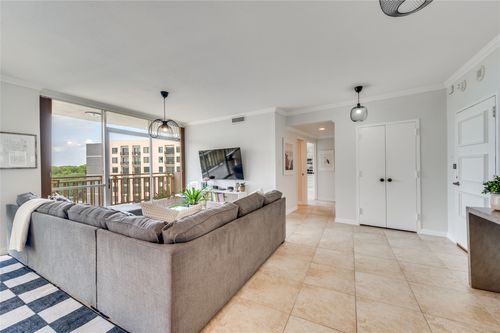 apt-706-6211 W Northwest Hwy, Dallas, TX, 75225-3423 | Card Image