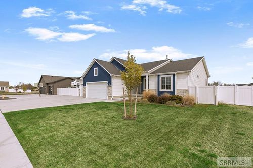 209 Winthorpe St, Idaho Falls, ID, 83404-6039 | Card Image