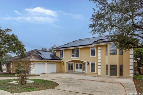 3915 Creek Pt, San Antonio, TX, 78230-2063 | Card Image