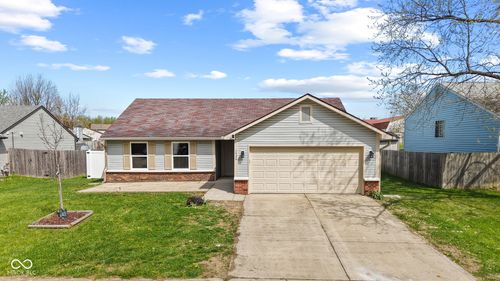 1426 Nicole Dr, Franklin, IN, 46131-8500 | Card Image