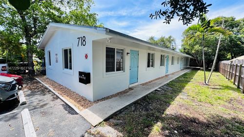4-718 Se 13th St, Fort Lauderdale, FL, 33316-2004 | Card Image