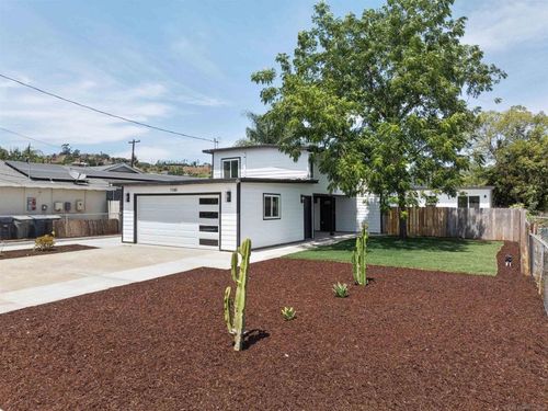 1160 Erica St, Escondido, CA, 92027-1513 | Card Image