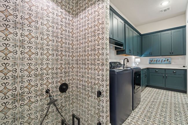 Laundry room. | Image 33