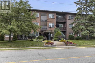 103 - 570 Macdonald Ave, Condo with 2 bedrooms, 1 bathrooms and null parking in Sault Ste. Marie ON | Image 2