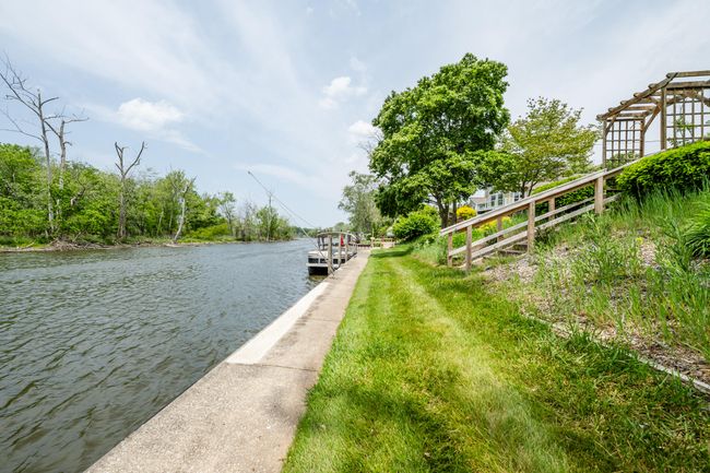 2310 Riverbend Dr, House other with 3 bedrooms, 4 bathrooms and null parking in Benton Harbor MI | Image 52