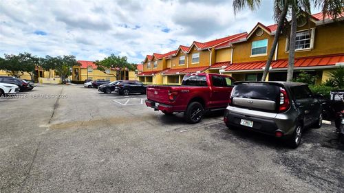 h-18332 Nw 68th Ave, Hialeah, FL, 33015-3428 | Card Image