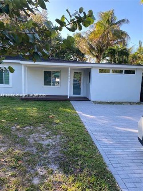 6880 Sw 77th Ter, South Miami, FL, 33143-4431 | Card Image