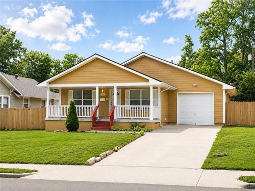 224 N 13th St, Kansas City, KS, 66102-5109 | Card Image
