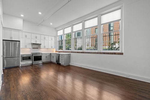 102-601 Madison St, Nashville, TN, 37208-3490 | Card Image